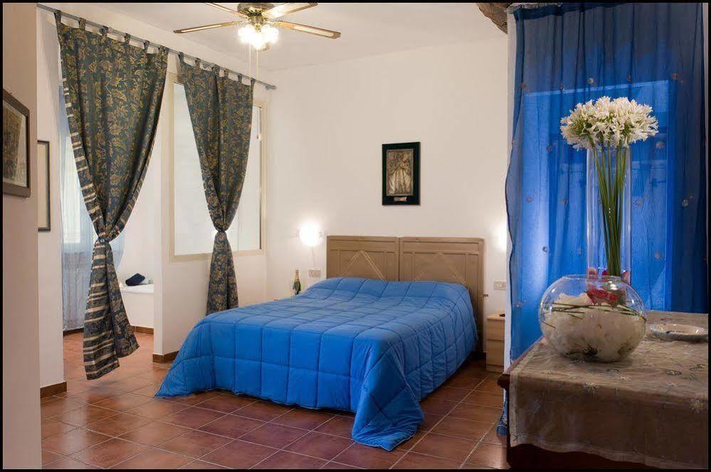 Agriturismo Il Casale Delle Ginestre Фиумичино Екстериор снимка