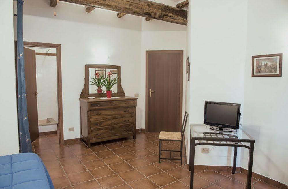 Agriturismo Il Casale Delle Ginestre Фиумичино Екстериор снимка